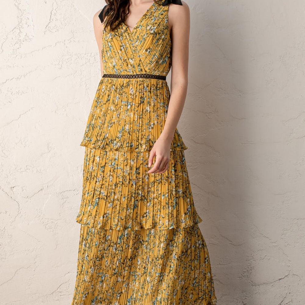 Lulu’s tiered floral maxi dress
